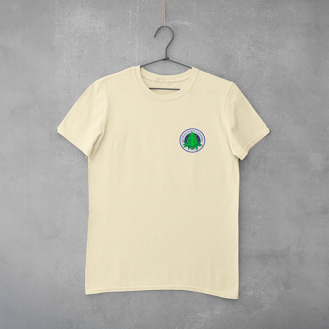 Camiseta International Cannabis (estampa pequena lateral)